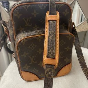 Louis Vuitton Crossbody Monogram Canvas